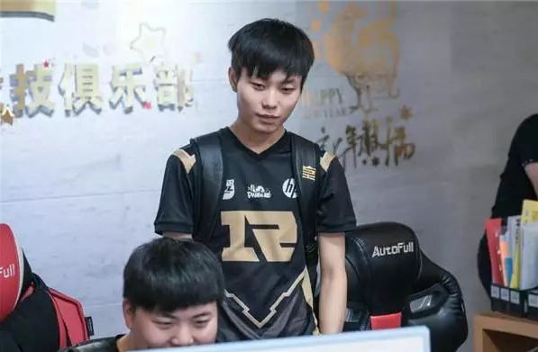 一些比赛中 一些比赛中