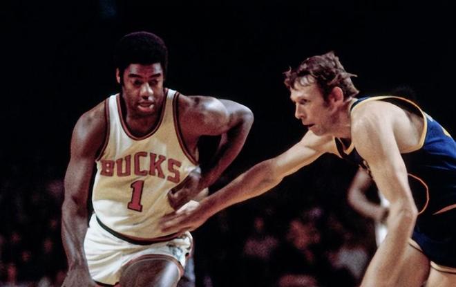 川并列领先 川并列领先