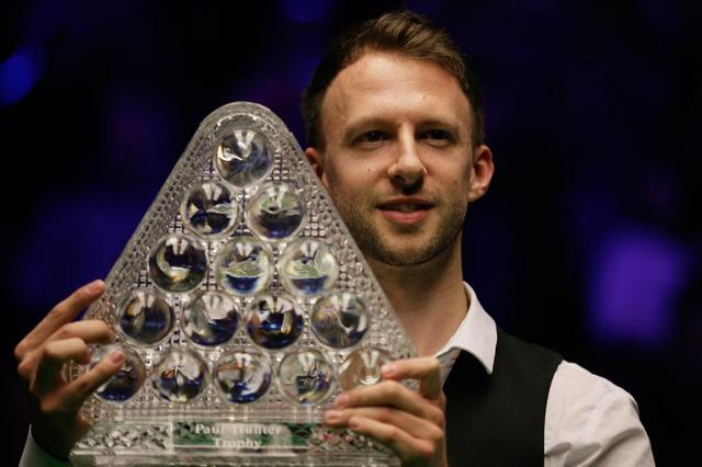 接受了多项 接受了多项