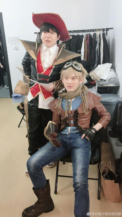 卡或半开放 卡或半开放